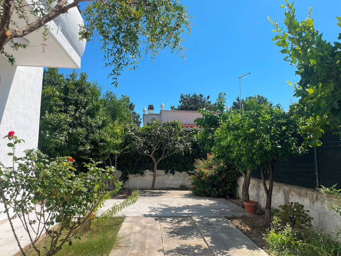 Property grounds 2, Casa di Matteo, Taranto