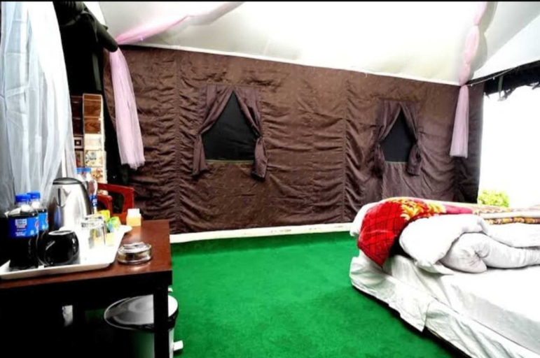 Room 3, Prince Campsite, Solan
