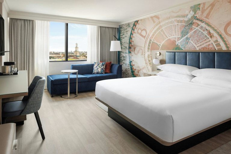 Bedroom 2, Baltimore Marriott Inner Harbor at Camden Yards, Baltimore
