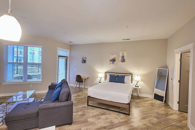 Room 3, CozySuites - Penrose, Marion