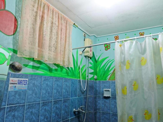 Bathroom, La Isla Bonita Resort, Malay