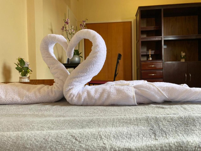 Bedroom, Hotel Cascata, Capelinha