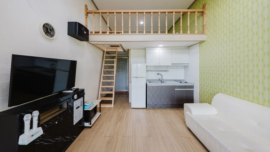 Bedroom 2, Gapyeong Art Pension, Gapyeong