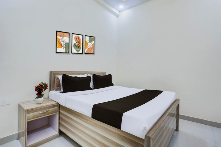 Room 4, Super OYO Collection O Kalyanpur Metro, Kanpur Nagar
