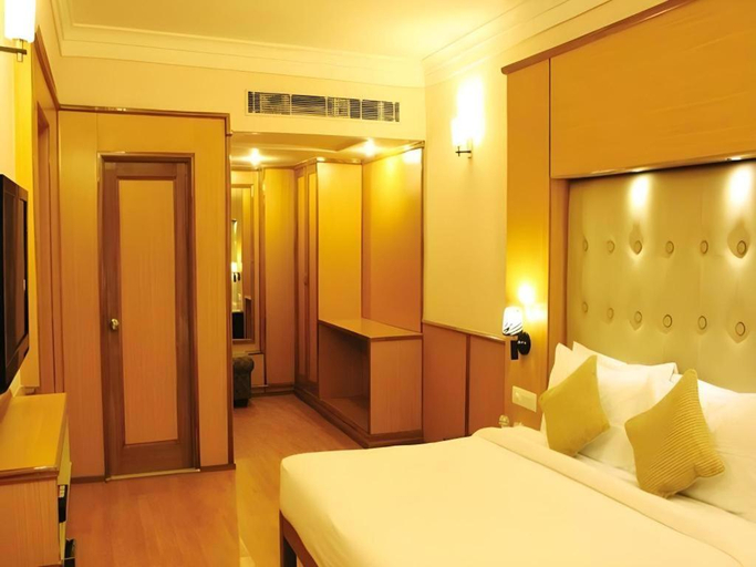Bedroom 2, Hotel Park Grand, Hardwar