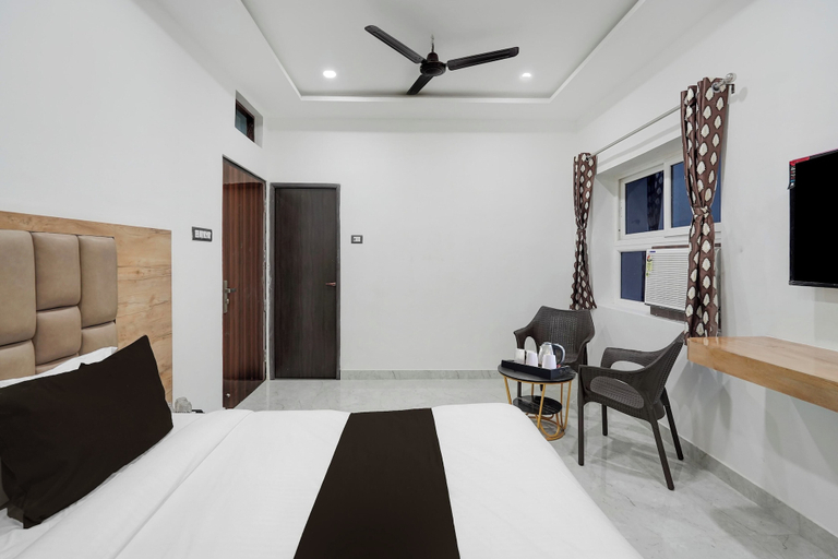 Room 3, Super Collection O Banaras Railway, Varanasi
