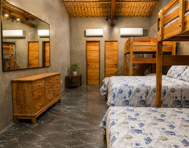 Room 3, Calilayan Cove Beach Resort, Unisan