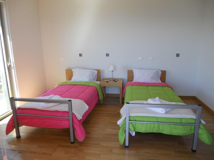 Bedroom 2, Azores Youth Hostels - São Jorge, Calheta