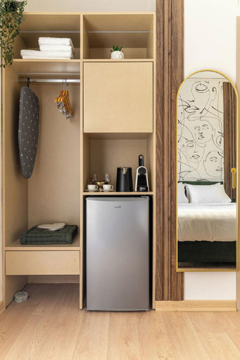Bedroom 5, Phalerus Suites, Attica