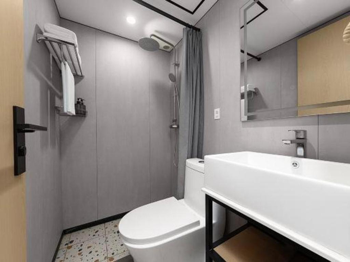 Bathroom 3, Shell Hotel Beijing Shunyi District Shunyi Metro Station, Beijing