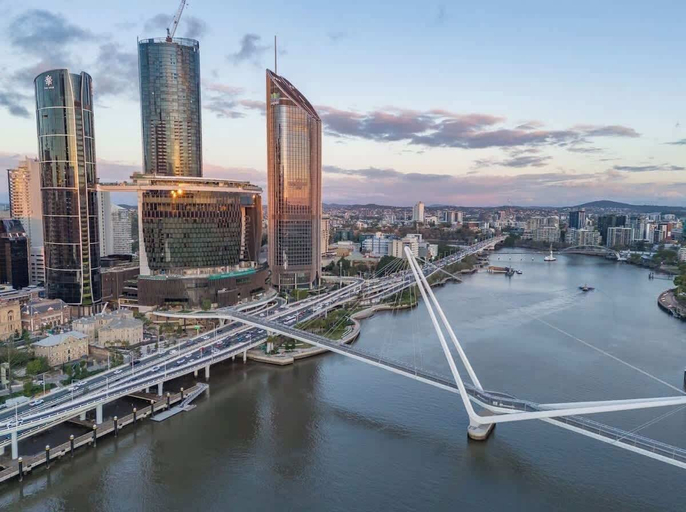 Interior 5, Hot in the City! 2bed/2bath/2car/study/pool/views, Brisbane