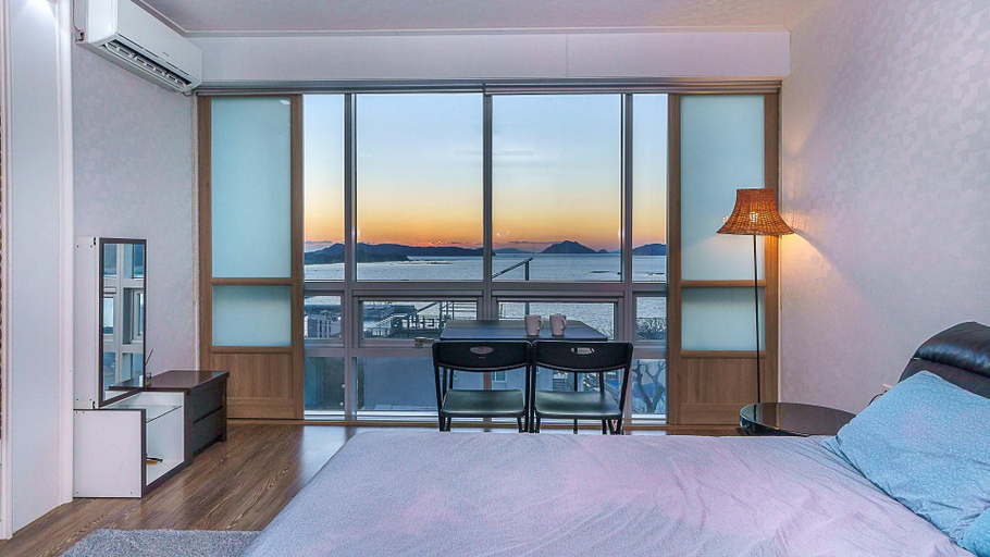 Bedroom 3, Geoje Ium Spa Pension / Sound & Sense, Geoje
