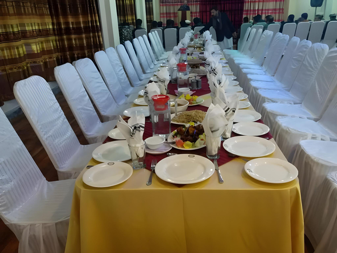 Food & Drinks 2, Hotel Deewan-e-Aziz International, Azad Kashmir