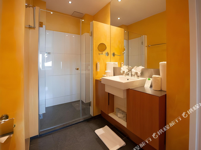 Bathroom 4, Hotel Uto Kulm Car-Free Hideaway in Zurich, Affoltern