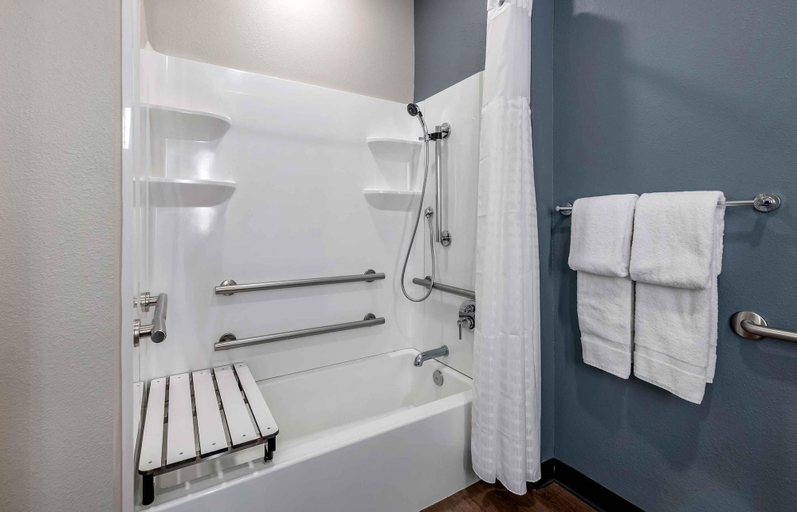 Bathroom 4, Extended Stay America Select Suites - Charlotte - University Place, Mecklenburg
