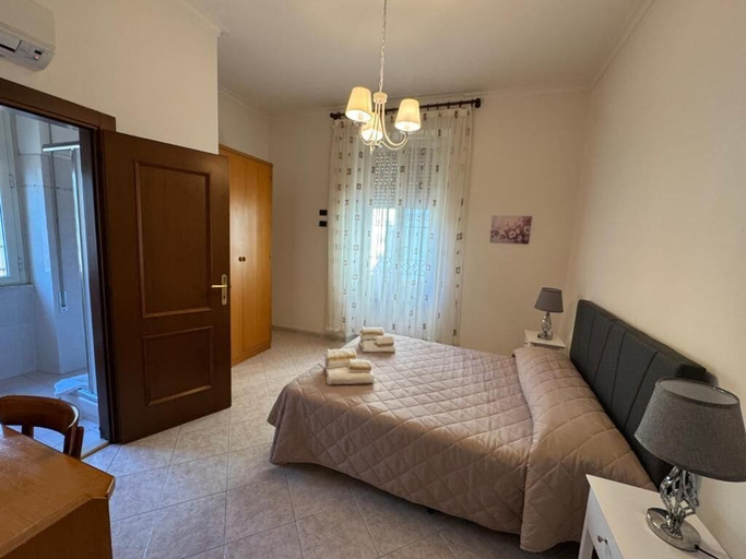 Room 4, illa dei Fiori - Self Check-in Only, Roma
