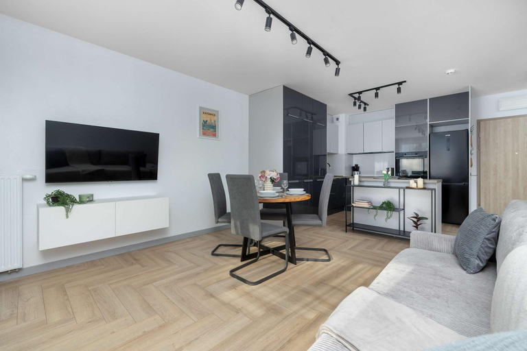 Others 5, Exceptional Apartments with Parking by Noclegi Renters, Siemianowice Śląskie