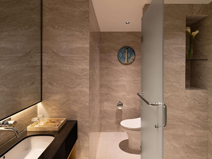 Bathroom 3, all seasons Jakarta Thamrin, Central Jakarta