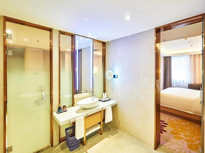 Bathroom 3, Lavande Hotel·Changchun People's Square, Changchun