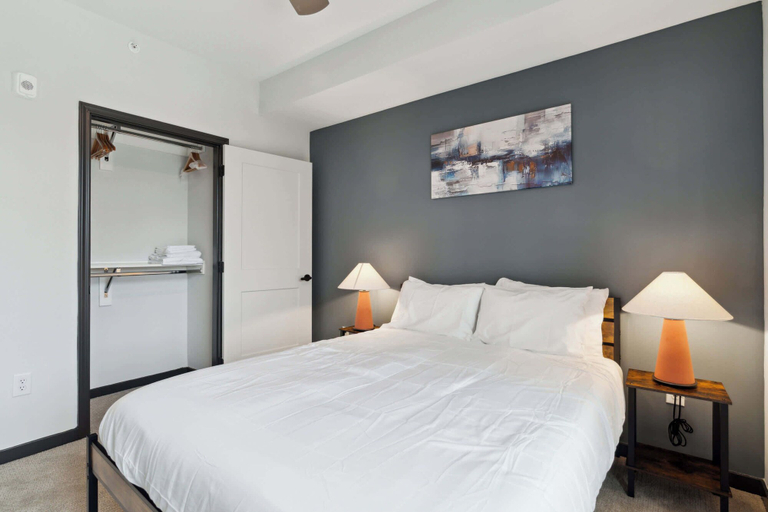 Room 3, CozySuites at Block20, Marion