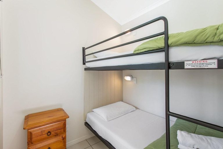 Bedroom 3, Landsborough Holiday Park, Caloundra - Rail Corridor