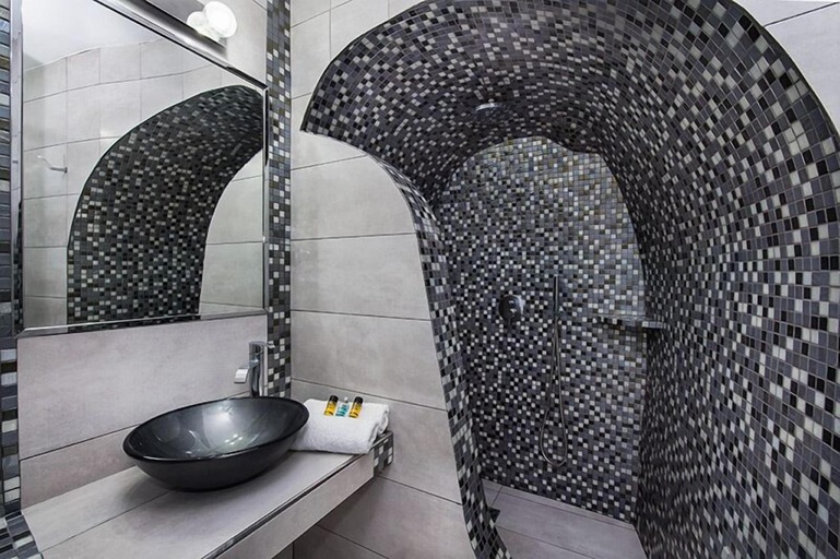 Bathroom 3, Unique Leta, South Aegean