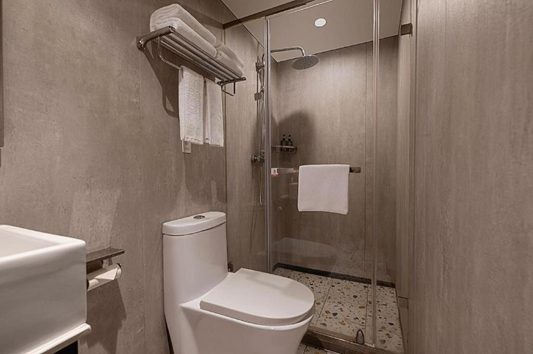 Bathroom 3, Shell Hotel Beijing Shunyi District Shunyi Metro Station, Beijing