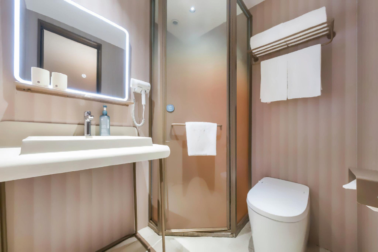 Bathroom 4, Hanting Hotel Shanghai Zhenping Road Railway Station New, Shanghai