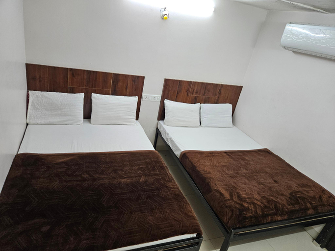 Bedroom 2, Hotel Dev Bhoomi, Ujjain