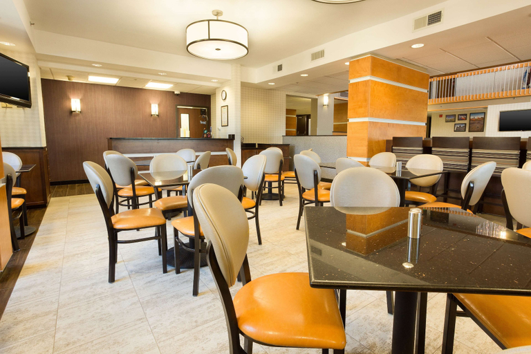 Food & Drinks 5, Drury Inn & Suites Austin North, Travis
