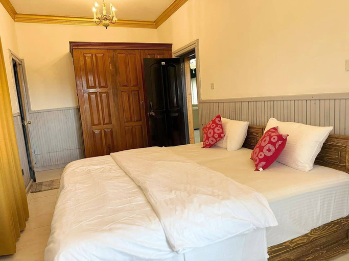 Room 4, The ritz villa Nuwaraeliya, Nuwara Eliya