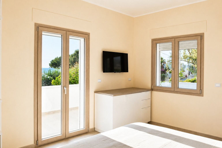 Room 5, Villa Esperide, Reggio Di Calabria