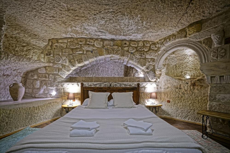 Bedroom 2, Naraca Cave House, Nevşehir