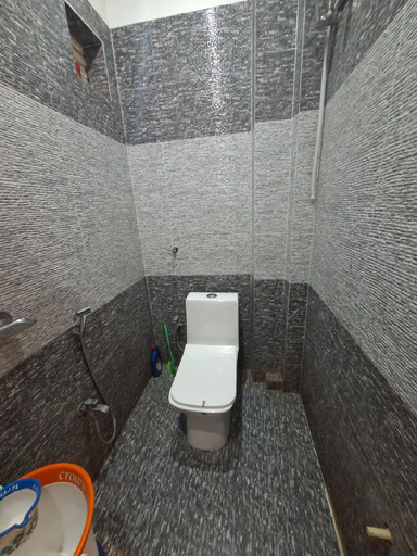 Bathroom 4, GM Residency, Varanasi