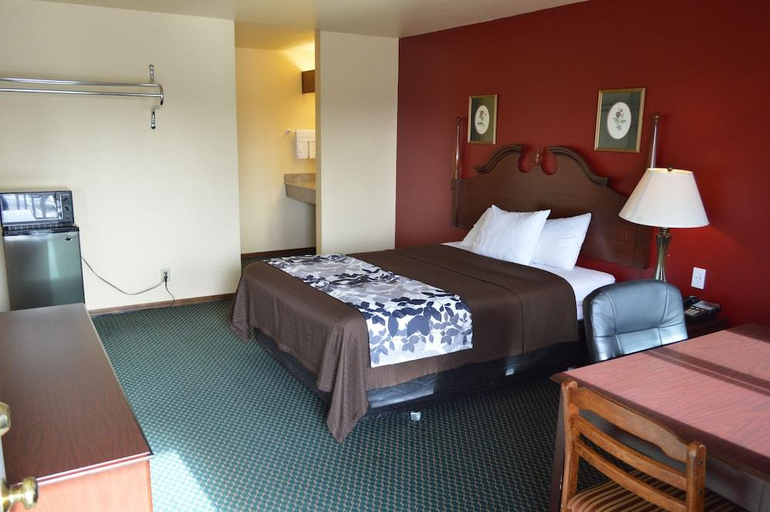 Bedroom 3, Western Motel, Lane