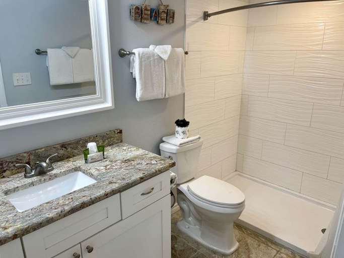 Bathroom 3, Beachgate Condo Suites And Hotel 225+226 2 Bedroom Condo, Nueces