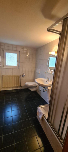 Bathroom 4, Gastehaus Galand, Esslingen