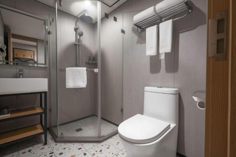 Bathroom 3, Shell Hotel Beijing Shunyi District Shunyi Metro Station, Beijing