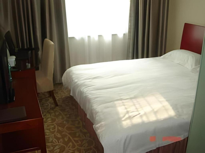 Bedroom 2, GreenTree Inn Jining Jianshe Road Hotel, Jining