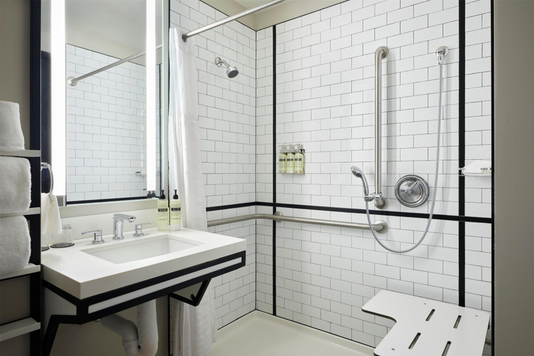 Bathroom 4, Arlo Chicago, Cook
