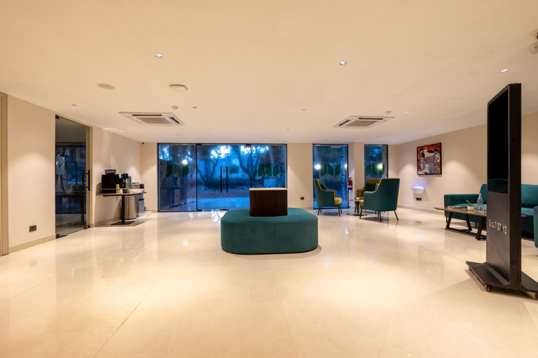 Lobby 5, Saltstayz Premier - Sector 28 Faridabad, Faridabad