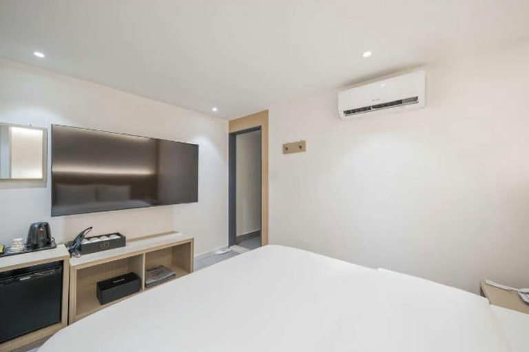 Bedroom 4, Changwon Palyongdong DEUMEU Hotel, Changwon