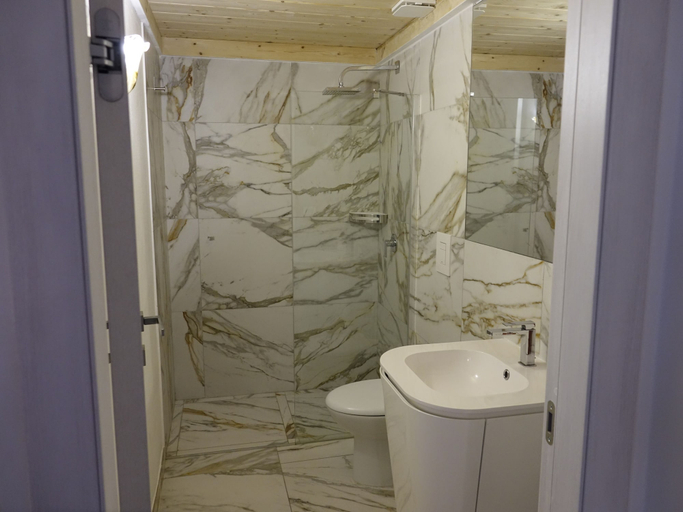 Bathroom 2, Helmirage Luxury Fori Imperiali, Rome