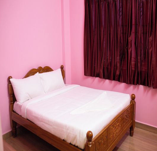 Room 5, Sri Siva Shankara Inn, Tiruvannamalai