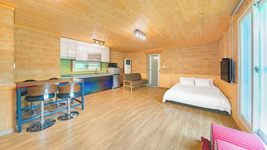 Bedroom 3, Hongcheon Stoneisland Pension, Chuncheon