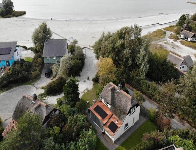 View from property 3, Beach Villa With Sauna in Makkum, Wûnseradiel