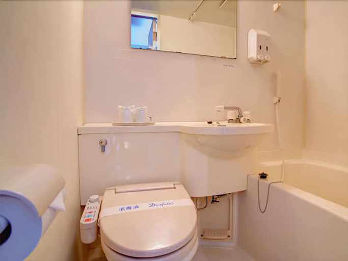 Bathroom, Okinawa Sunplaza Hotel, Naha