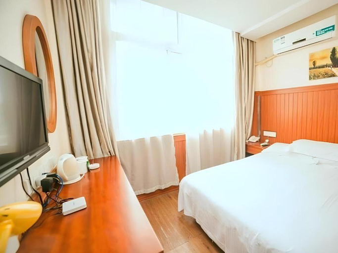Bedroom 2, GreenTree Inn Yangzhou Slender West Lake Wencheng Attic Express Hotel, Yangzhou