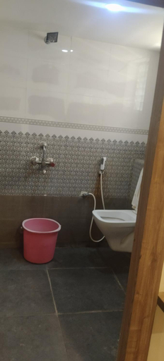 Bathroom 5, HoTEL RAJ VIHAR RESIDENCY, Krishna