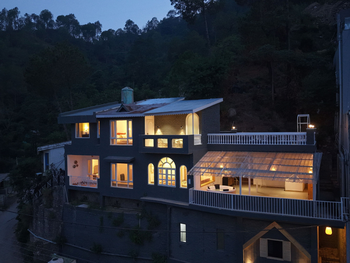 Exterior 3, ELIVAAS Beyond the Curb Villa, Solan